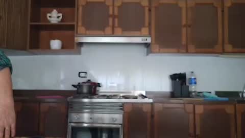 Mary online show from 12/16/25, 09:47