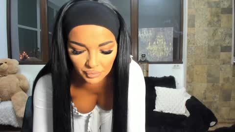 Snapshot of pussydollxx chatting on 02/05/25, 07:31 Andreea online show from 02/05/25, 07:31