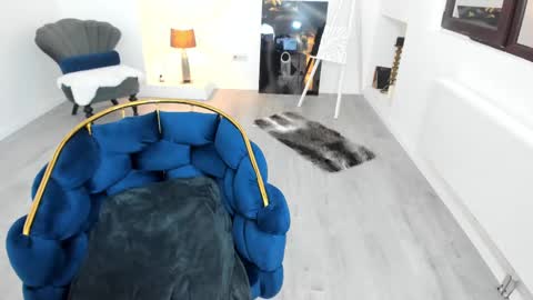 Snapshot of pussydollxx chatting on 03/10/25, 09:51 Andreea online show from 03/10/25, 09:51