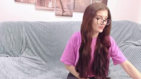 Snapshot of pussykatt_girl chatting on 03/01/25, 01:22 pussykatt_girl online show from 03/01/25, 01:22