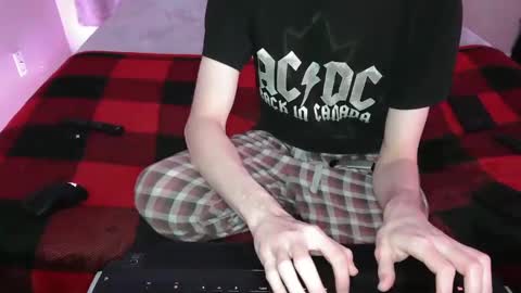 pussylover2182 online show from 12/04/24, 08:23