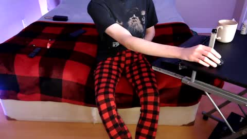 pussylover2182 online show from 12/08/24, 05:50