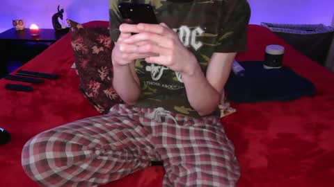 pussylover2182 online show from 03/01/25, 06:13