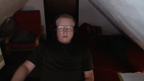 pussylovercb online show from 09/19/25, 08:31