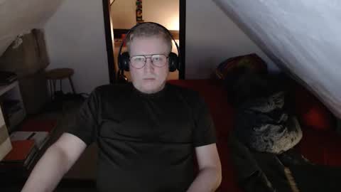 Snapshot of pussylovercb chatting on 03/27/26, 08:41 pussylovercb online show from 03/27/26, 08:41