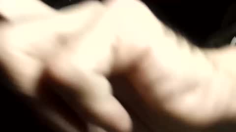 Snapshot of pussyluver420kik909587 chatting on 11/23/25, 06:24 Pussyluver420 online show from 11/23/25, 06:24