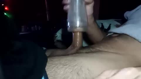 Snapshot of pussyluver420kik909587 chatting on 12/18/25, 05:46 Pussyluver420 online show from 12/18/25, 05:46