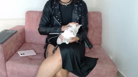 Snapshot of putakusan chatting on 12/04/24, 05:16 Izumi online show from 12/04/24, 05:16