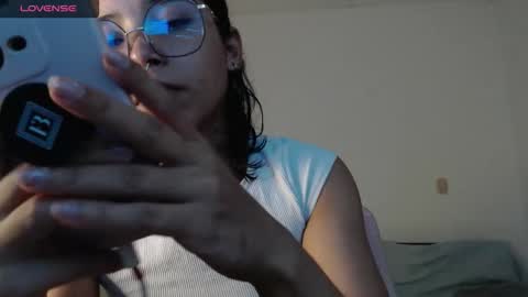 Snapshot of putakusan chatting on 09/11/25, 04:34 Izumi online show from 09/11/25, 04:34