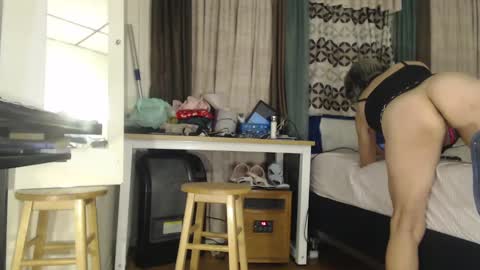 Snapshot of putiputi4u chatting on 12/25/24, 07:57 putiputi4u online show from 12/25/24, 07:57