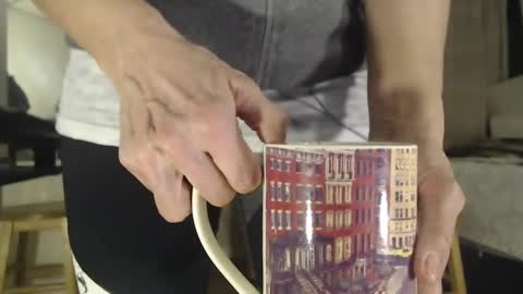 Snapshot of putiputi4u chatting on 01/15/25, 03:33 putiputi4u online show from 01/15/25, 03:33