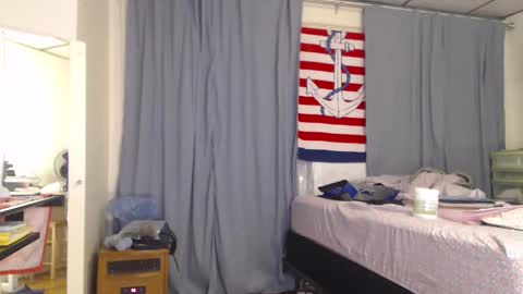 Snapshot of putiputi4u chatting on 01/17/26, 01:10 putiputi4u online show from 01/17/26, 01:10