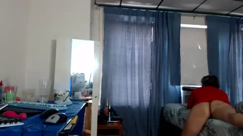 Snapshot of putiputi4u chatting on 06/21/26, 04:53 putiputi4u online show from 06/21/26, 04:53