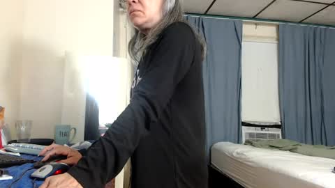 putiputi4u online show from 07/12/26, 01:29