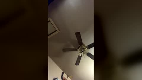 Snapshot of pyrex8 chatting on 12/14/25, 11:59 pyrex8 online show from 12/14/25, 11:59