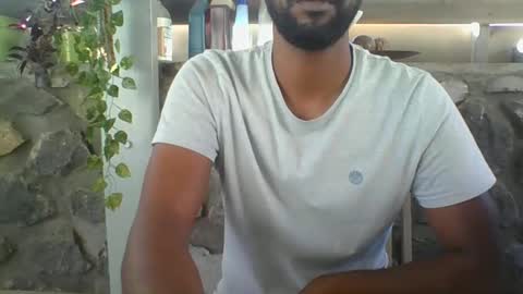 Snapshot of python974 chatting on 12/22/24, 03:22 Python online show from 12/22/24, 03:22