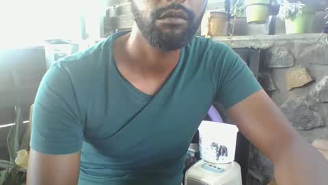 Snapshot of python974 chatting on 12/27/24, 10:23 Python online show from 12/27/24, 10:23