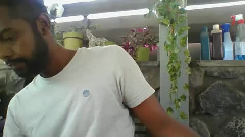 Snapshot of python974 chatting on 01/01/25, 04:18 Python online show from 01/01/25, 04:18