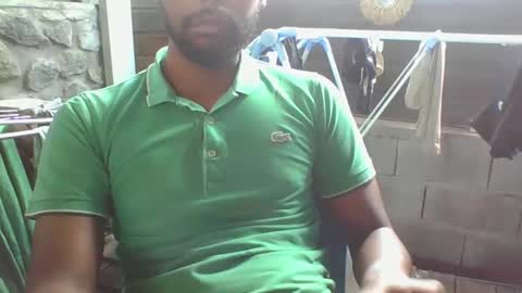 Snapshot of python974 chatting on 03/11/25, 08:52 Python online show from 03/11/25, 08:52