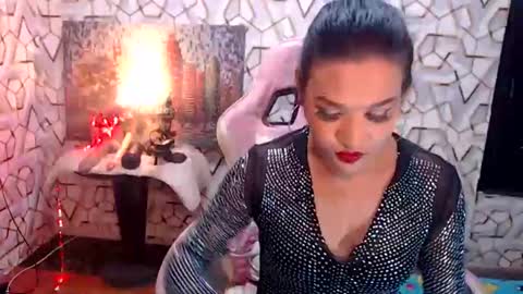 Snapshot of pythoncock4u chatting on 02/05/26, 04:11 Queen Agatha online show from 02/05/26, 04:11