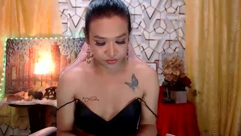 Snapshot of pythoncock4u chatting on 03/07/26, 05:21 Queen Agatha online show from 03/07/26, 05:21