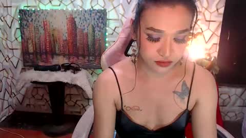 Queen Agatha online show from 04/30/26, 04:24