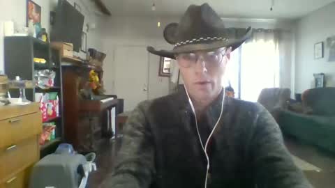 Snapshot of q2phq2ph chatting on 10/21/25, 07:25 q2phq2ph online show from 10/21/25, 07:25