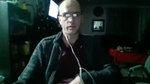 q2phq2ph online show from 11/17/25, 03:34