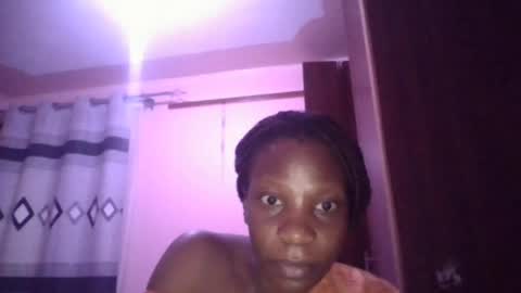 Snapshot of q_pretty chatting on 07/23/26, 08:12 Ivy a little girl full of dreams....be my best online show from 07/23/26, 08:12