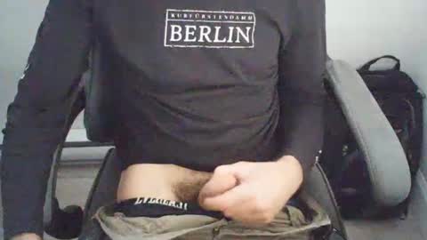 qc1969 online show from 09/21/25, 10:33