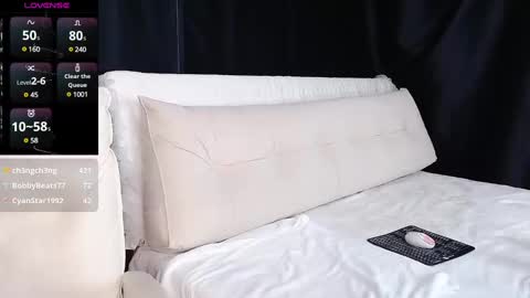 qianqian_ online show from 03/01/25, 05:49