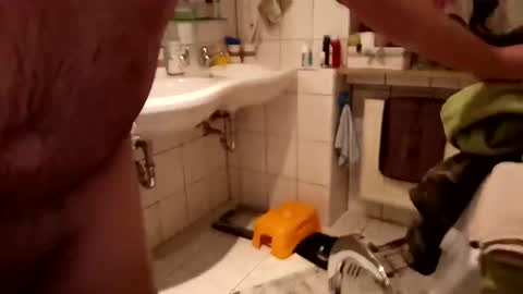 Snapshot of qm0722 chatting on 01/07/25, 06:14 qm0722 online show from 01/07/25, 06:14