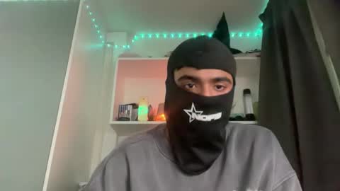 Snapshot of qosmo123 chatting on 03/19/26, 02:26 qosmo123 online show from 03/19/26, 02:26