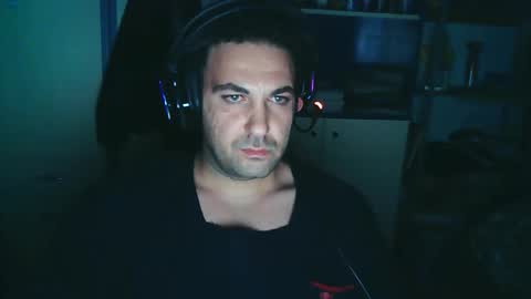 Snapshot of qsatan_6969 chatting on 12/13/25, 11:32 qsatan_6969 online show from 12/13/25, 11:32