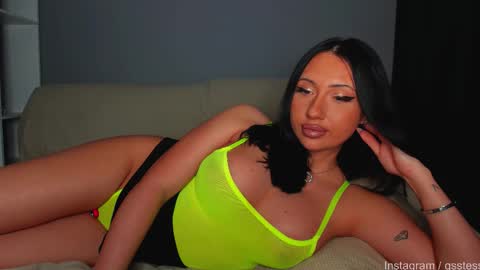 Snapshot of qsstess chatting on 10/31/25, 09:16 Ana online show from 10/31/25, 09:16