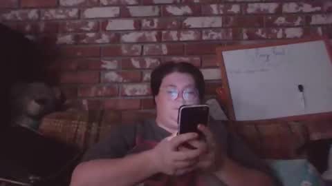 Snapshot of qtbisuccubi chatting on 12/22/25, 05:04 Br4tty Bunny online show from 12/22/25, 05:04