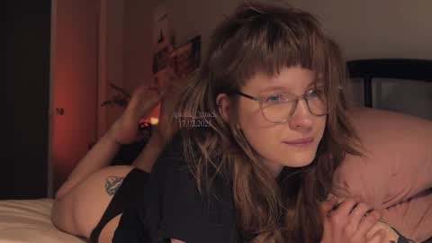 Snapshot of quack__quack chatting on 02/17/25, 06:37 online show from 02/17/25, 06:37