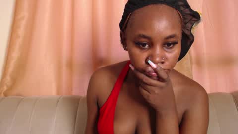 Snapshot of quaine_ryleighn chatting on 03/14/26, 09:04 RYLEIGHN online show from 03/14/26, 09:04