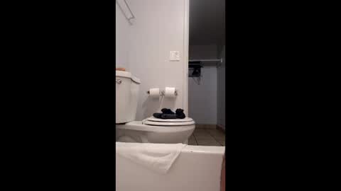 Snapshot of qualitydick4u chatting on 12/14/25, 03:17 qualitydick4u online show from 12/14/25, 03:17