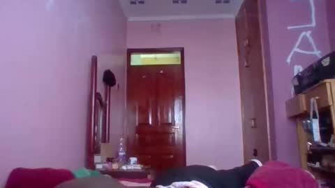 queen014 online show from 11/18/25, 09:14