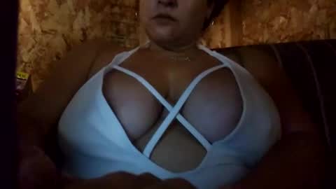 Snapshot of queen1309499253 chatting on 10/08/25, 06:49 queen1309499253 online show from 10/08/25, 06:49