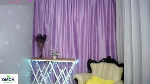 Snapshot of queen_a_n_i chatting on 04/17/26, 09:01 A N I Ill be here on December 1st online show from 04/17/26, 09:01