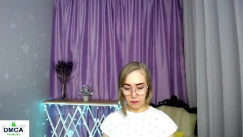 Snapshot of queen_a_n_i chatting on 04/23/26, 12:29 A N I Ill be here on December 1st online show from 04/23/26, 12:29