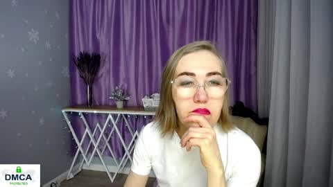 Snapshot of queen_a_n_i chatting on 05/02/26, 06:40 A N I Ill be here on December 1st online show from 05/02/26, 06:40