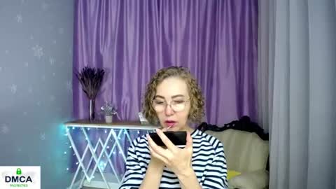 Snapshot of queen_a_n_i chatting on 06/24/26, 06:34 A N I Ill be here on December 1st online show from 06/24/26, 06:34