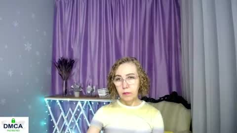 Snapshot of queen_a_n_i chatting on 07/13/26, 07:11 A N I Ill be here on December 1st online show from 07/13/26, 07:11