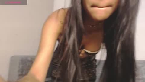 Snapshot of queen_adhara chatting on 03/10/26, 02:00 ANTONELLA online show from 03/10/26, 02:00