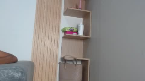 Snapshot of queen_adhara chatting on 04/11/26, 11:58 ANTONELLA online show from 04/11/26, 11:58