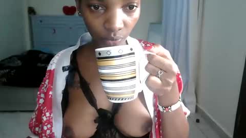 Snapshot of queen_asha chatting on 04/06/26, 03:26 queen_asha online show from 04/06/26, 03:26