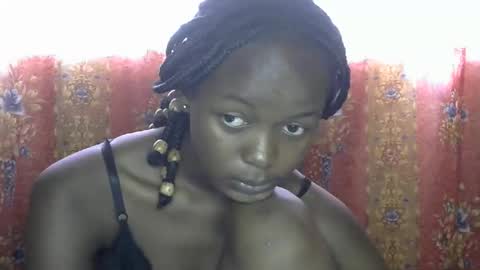 Snapshot of queen_banice chatting on 10/22/25, 11:21 queen_banice online show from 10/22/25, 11:21